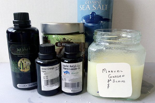 ingredients for gardeners scrub